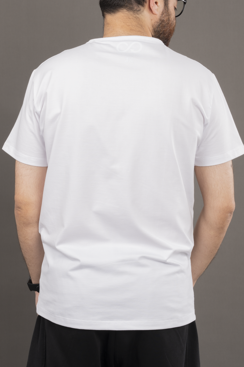 Basic T-Shirt