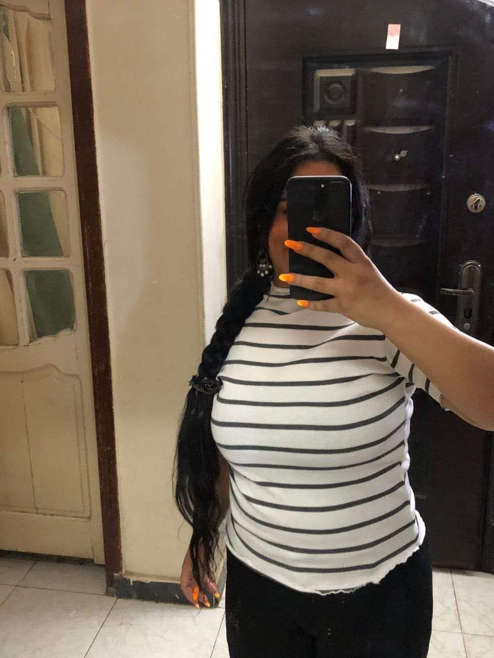 Basic short-sleeve T-shirt